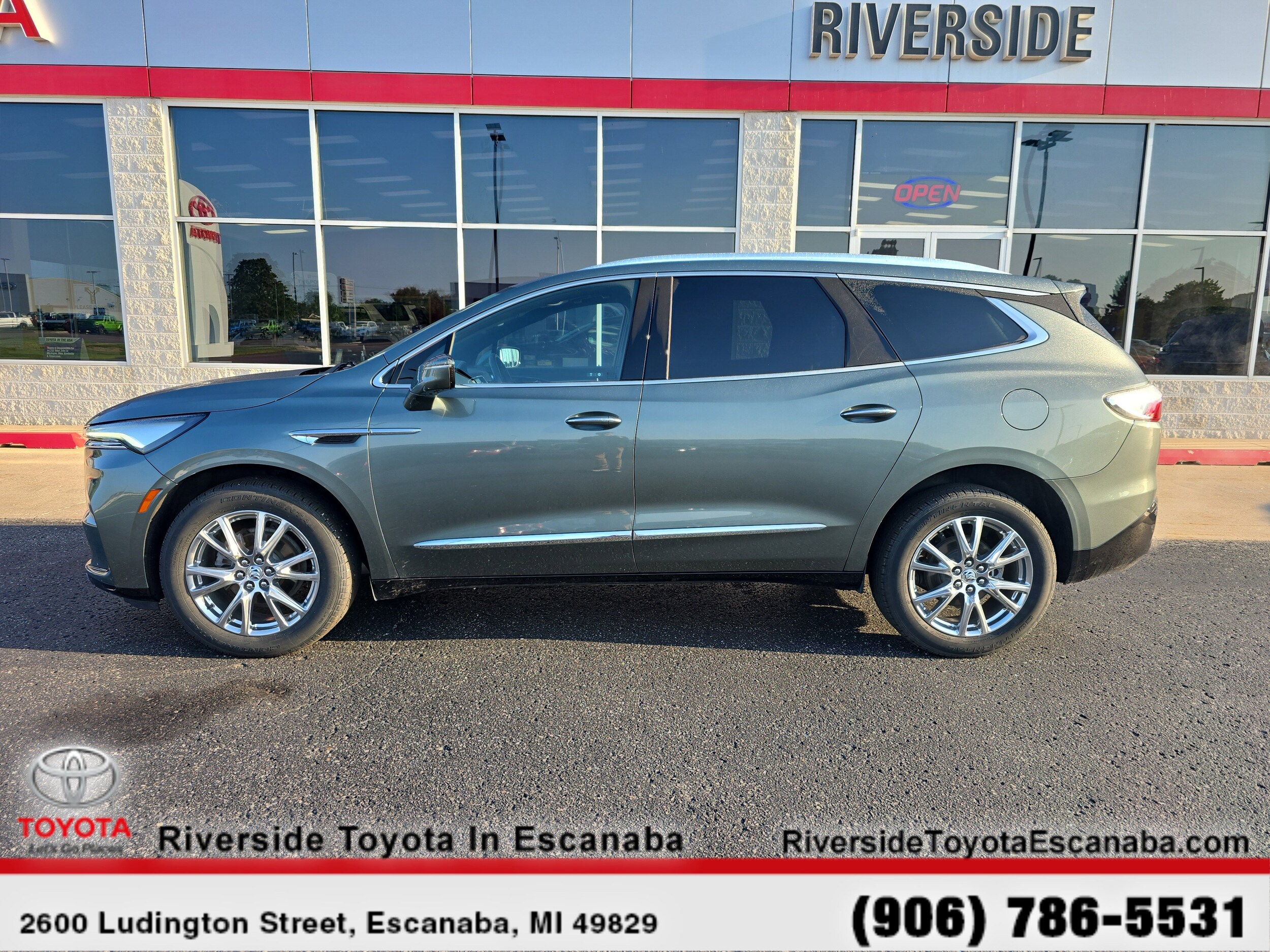 2023 Buick Enclave Premium photo 4