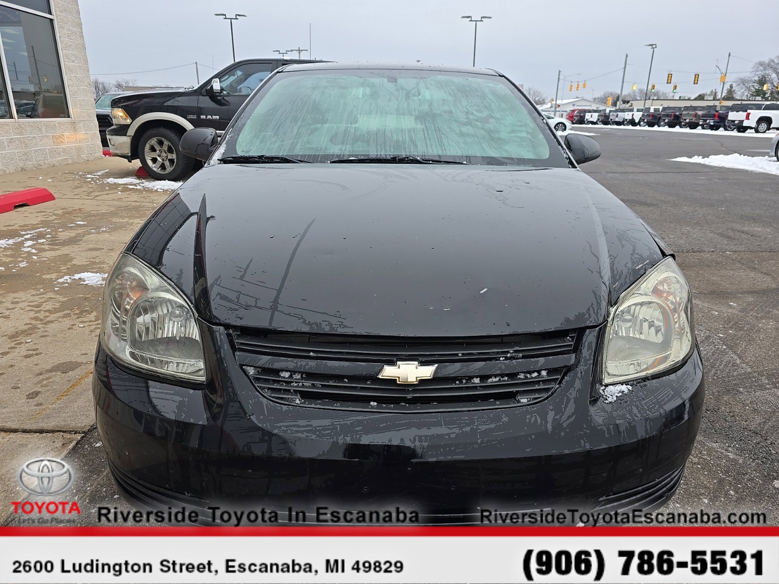 Used 2010 Chevrolet Cobalt Base with VIN 1G1AH1F52A7239167 for sale in Escanaba, MI