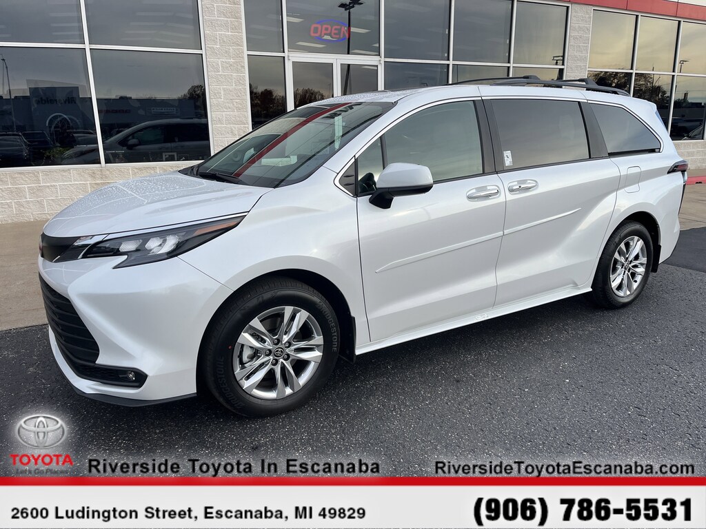 New 2025 Toyota Sienna XLE 7 Passenger Van Passenger Van
