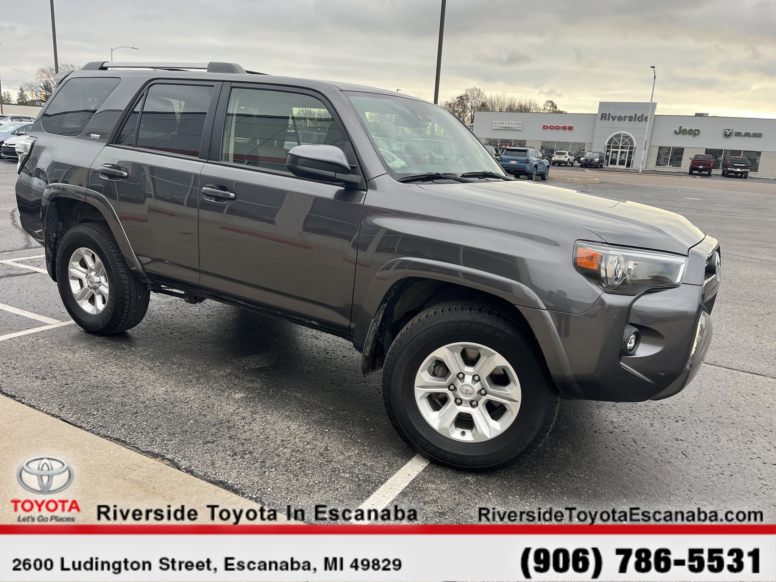 2023 Toyota 4Runner SR5's photo