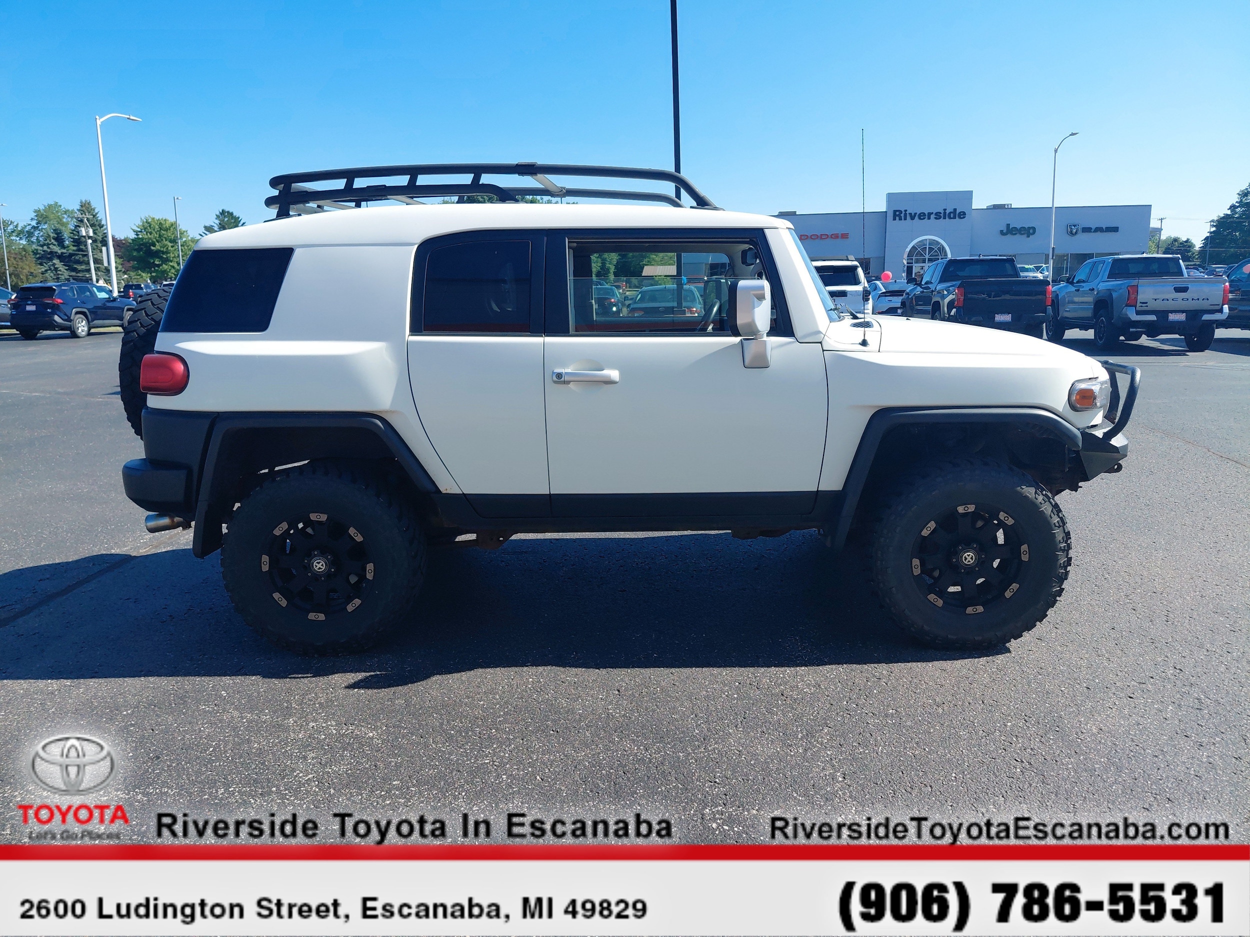 2013 Toyota FJ Cruiser Base - Photo 10