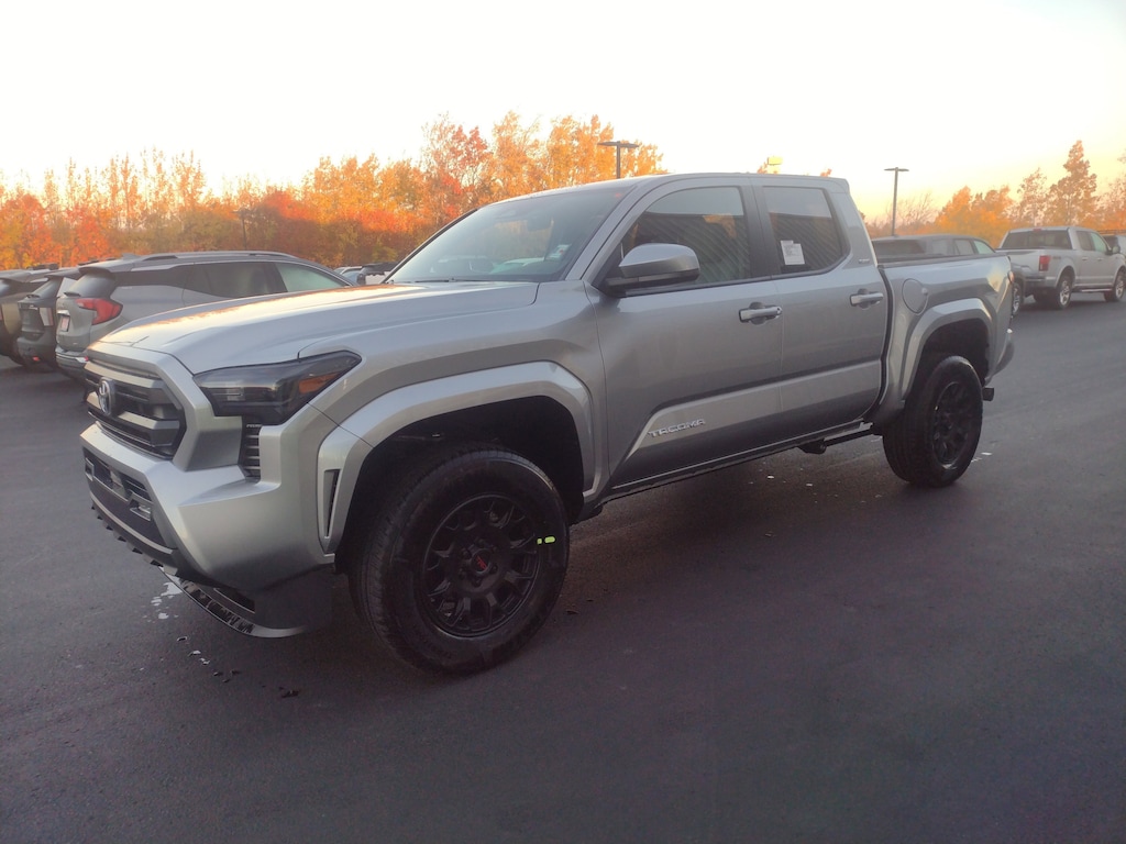 New 2025 Toyota Tacoma  SR5 Double Cab 5 Bed AT