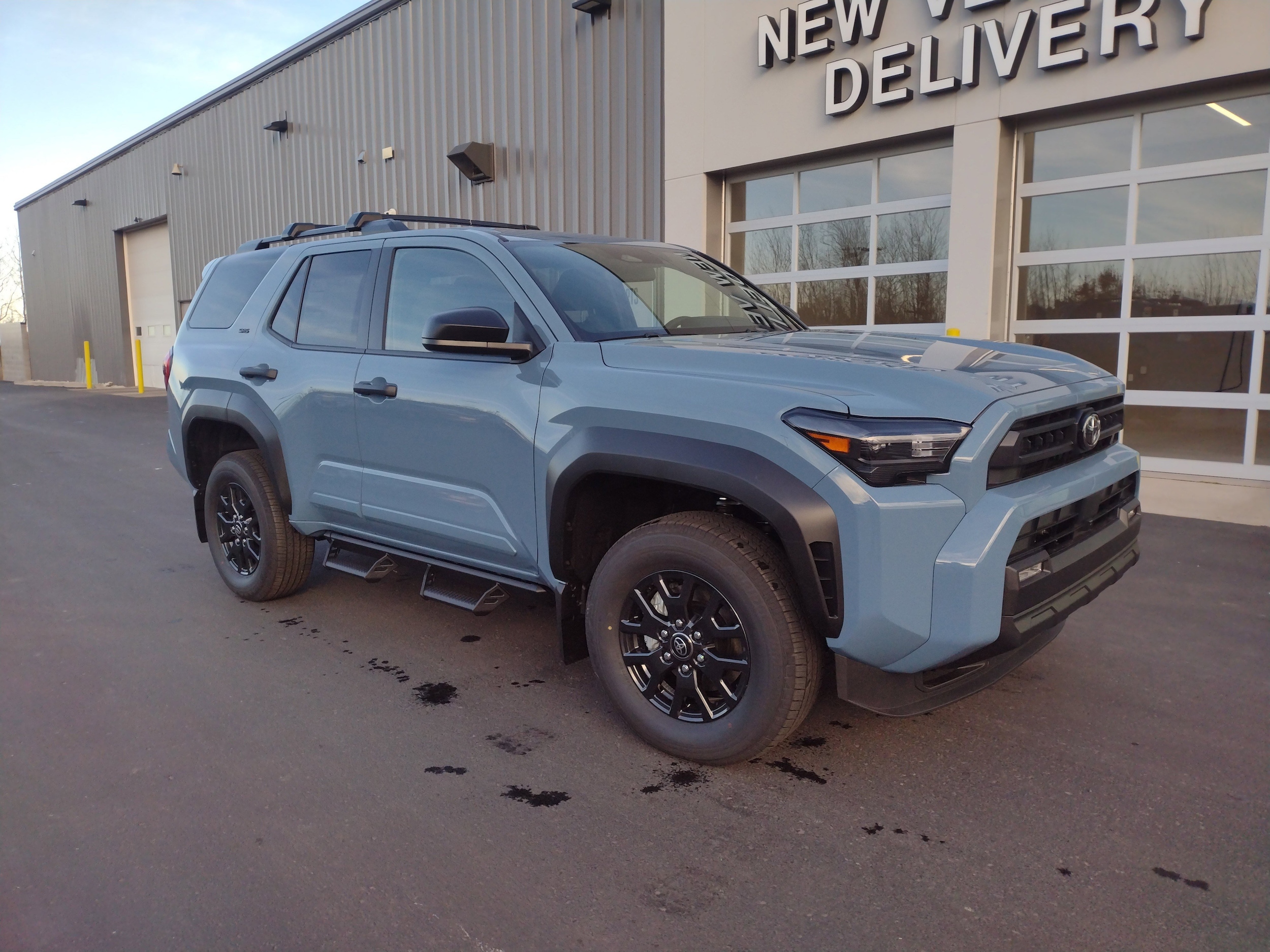 2025 Toyota 4Runner SR5's photo
