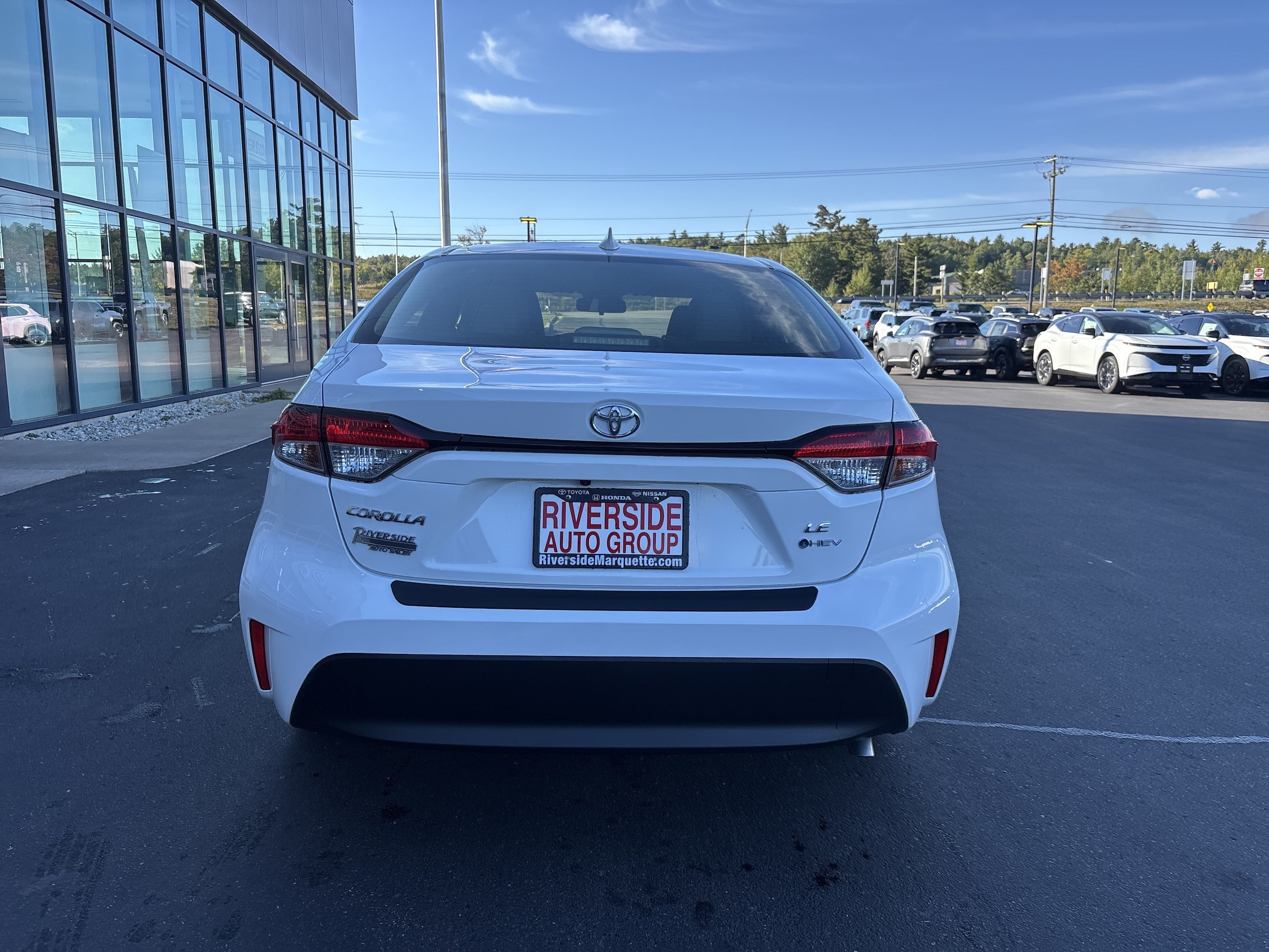 2026 Toyota Corolla LE - Photo 7