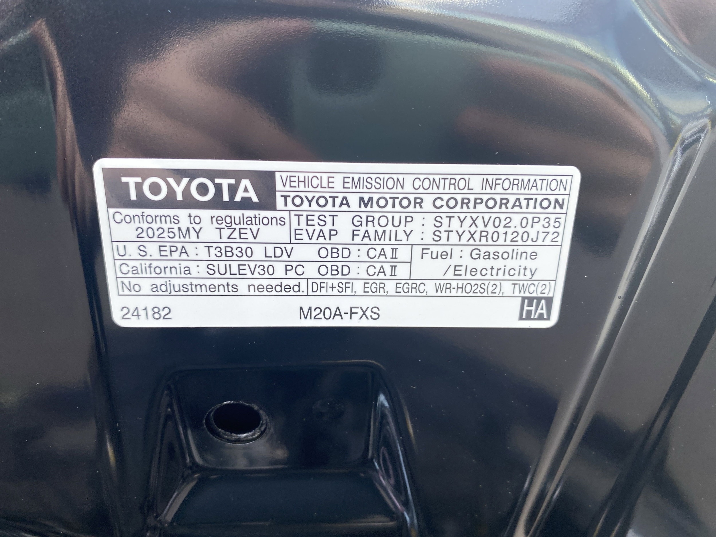 2025 Toyota Prius XSE Premium - Photo 7