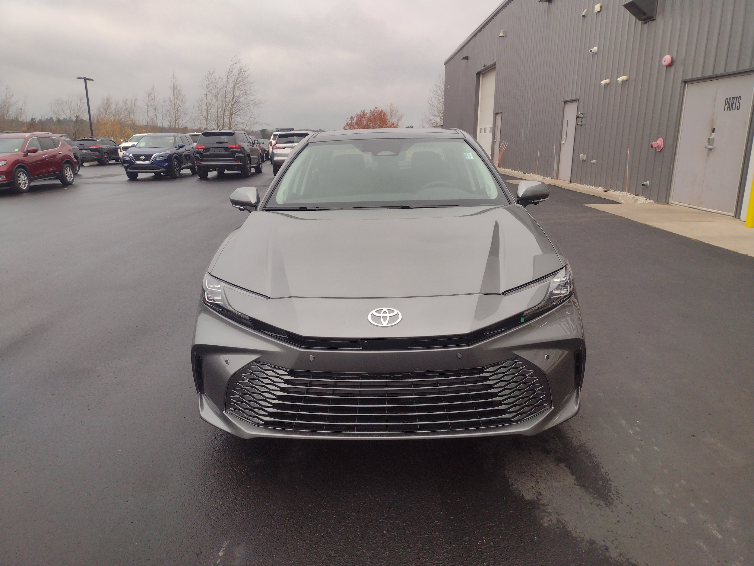 2026 Toyota Camry XLE - Photo 2