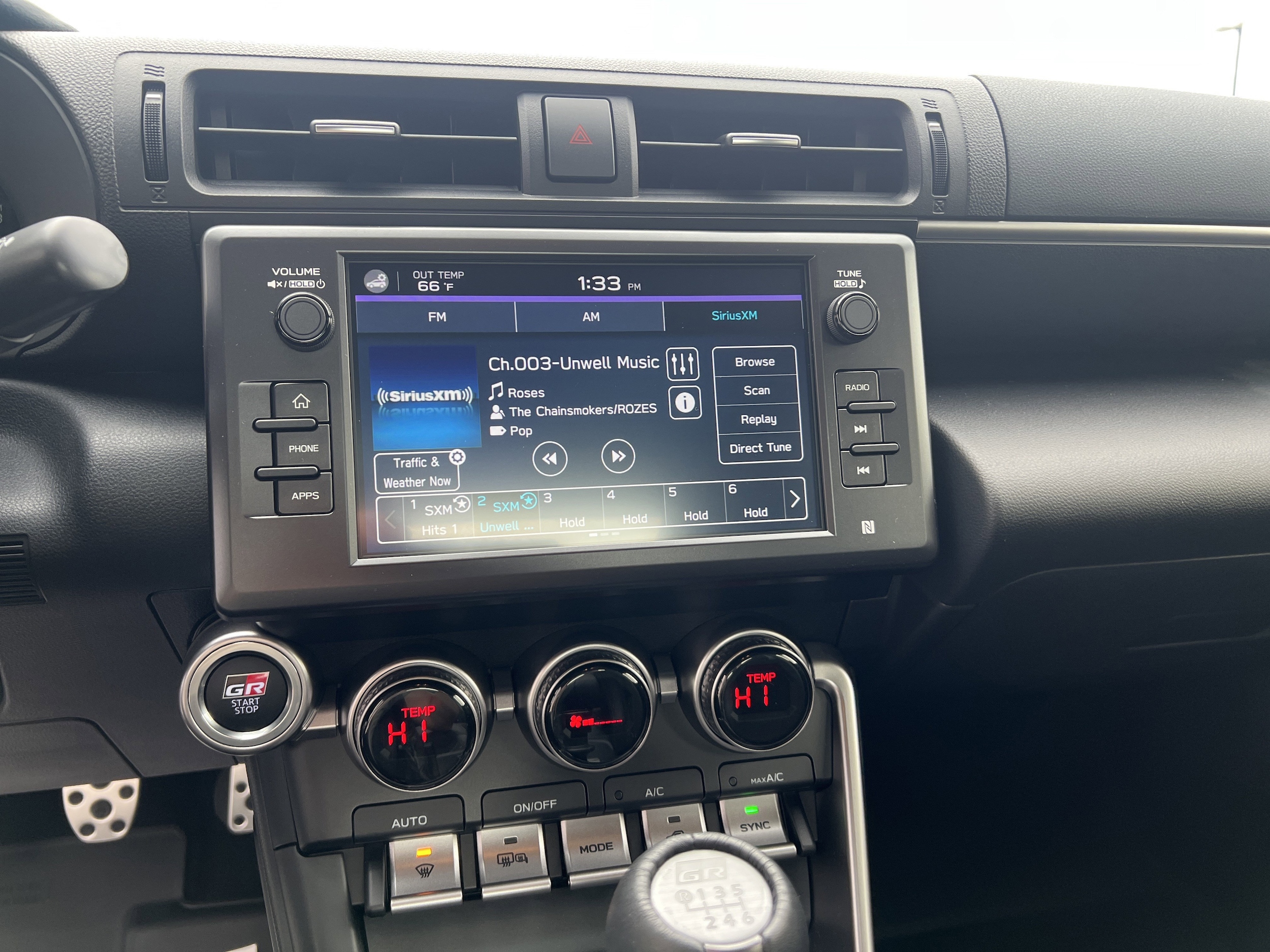 2025 Toyota GR86 Premium - Photo 17