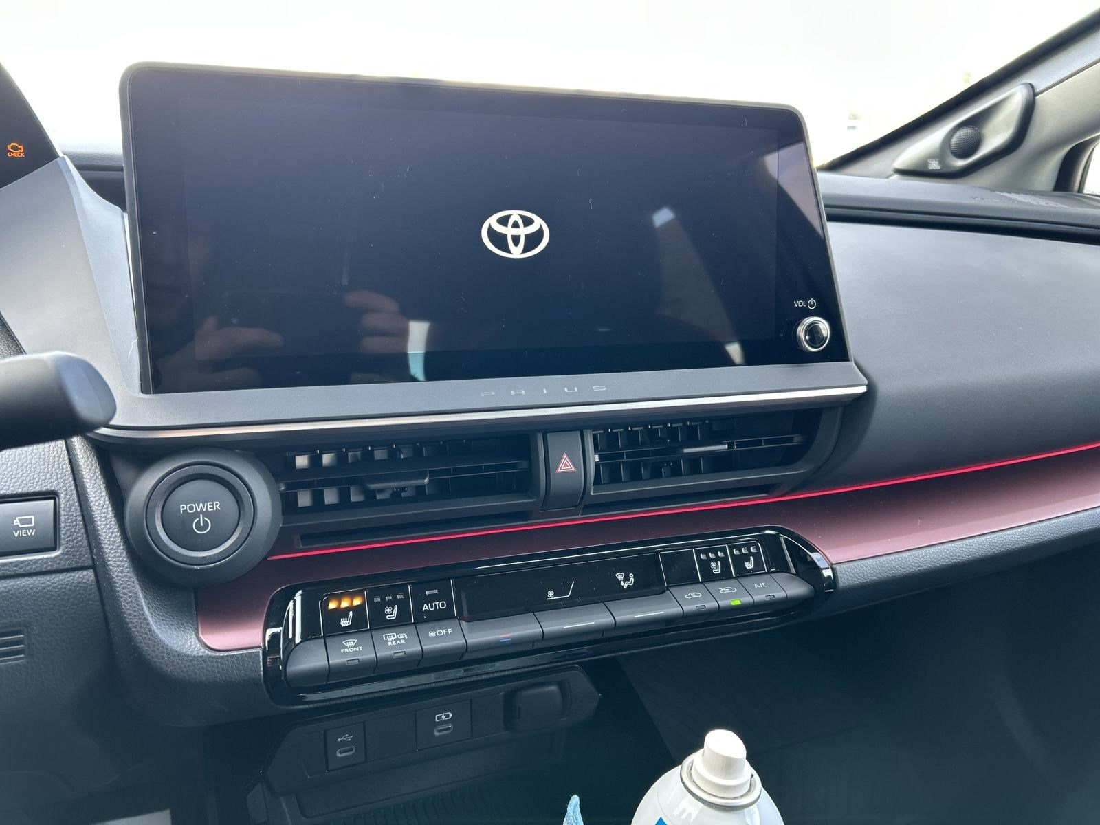 2024 Toyota Prius Prime XSE Premium - Photo 17
