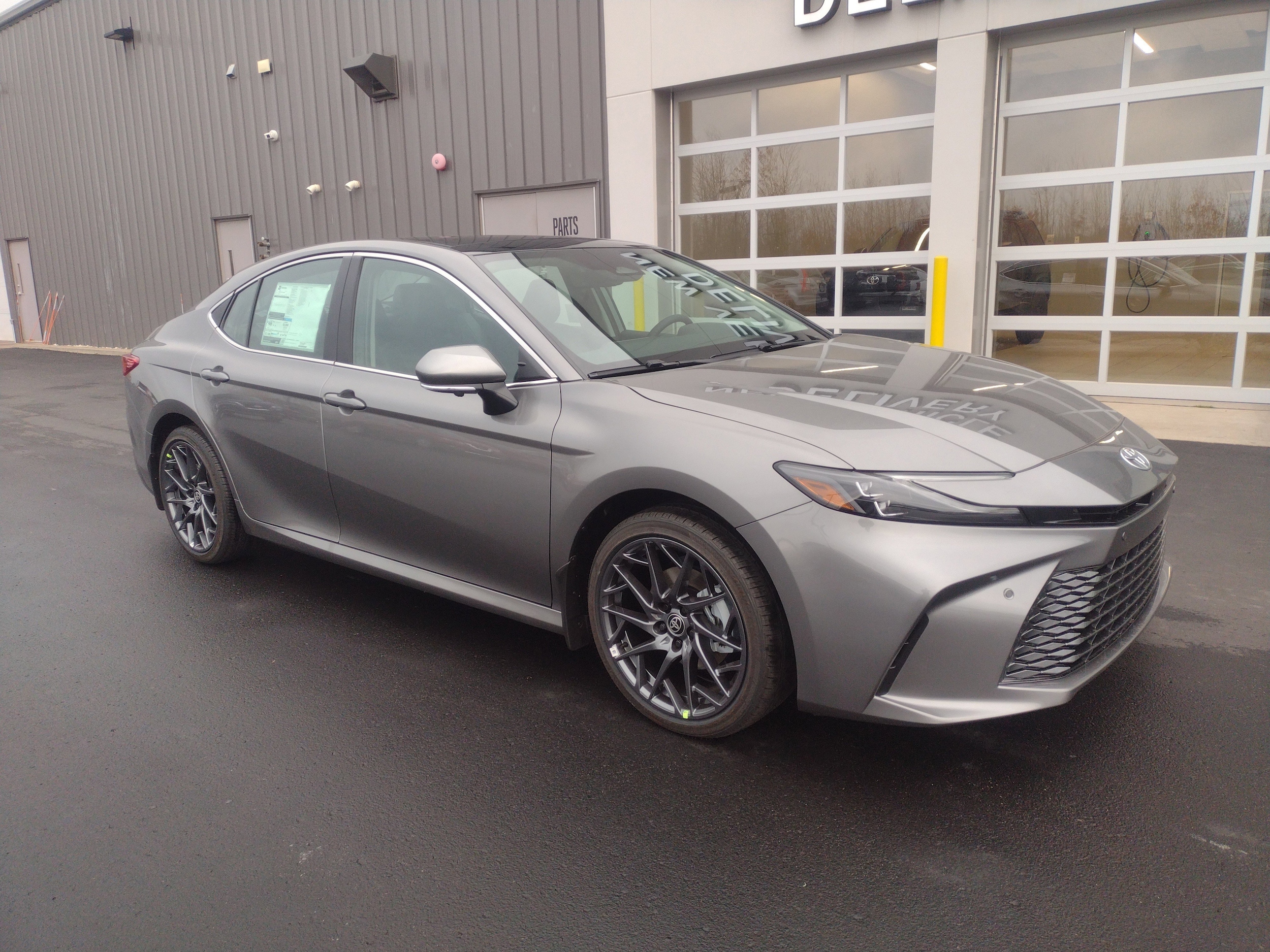 2026 Toyota Camry XLE's photo