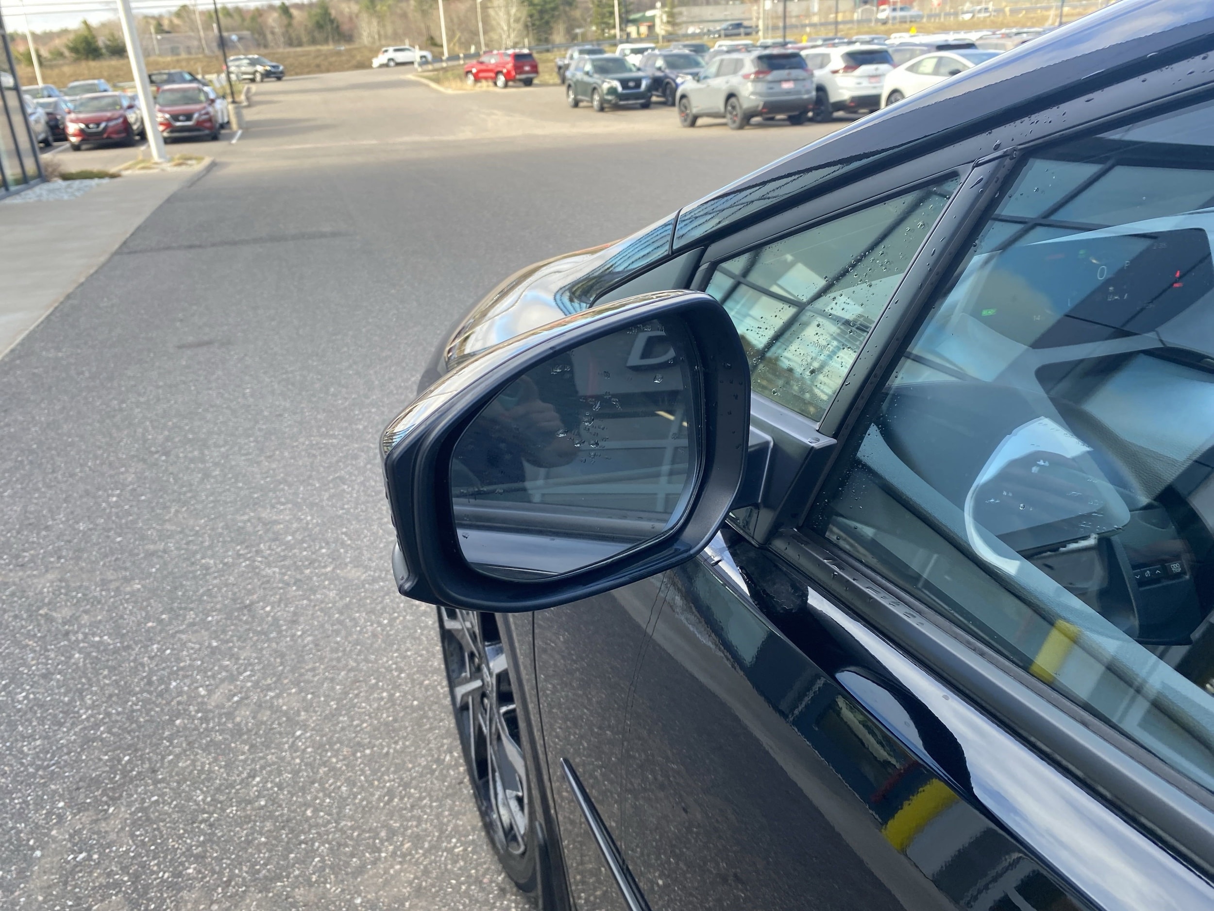 2025 Toyota Prius XSE Premium - Photo 12