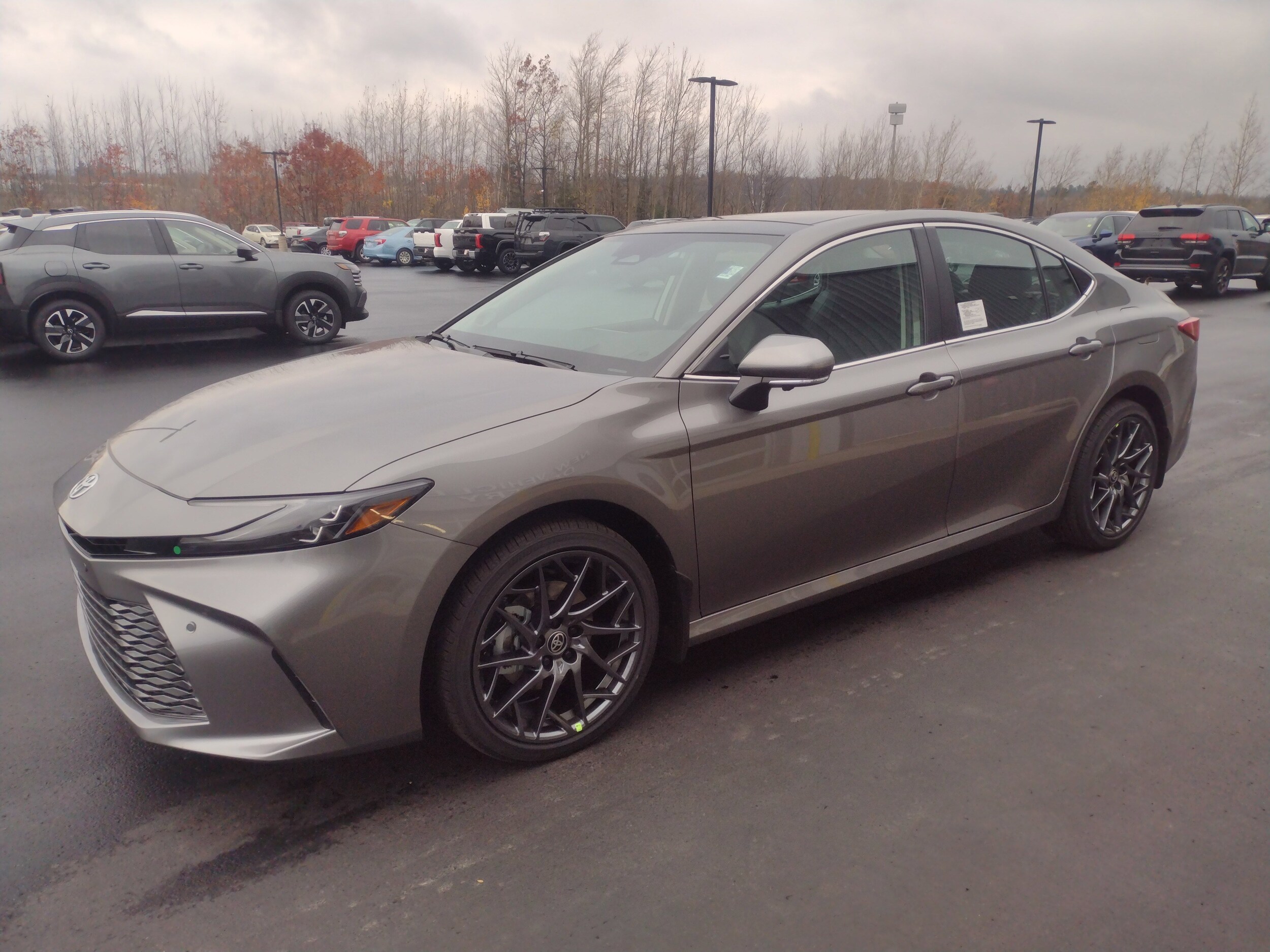 2026 Toyota Camry XLE photo 3