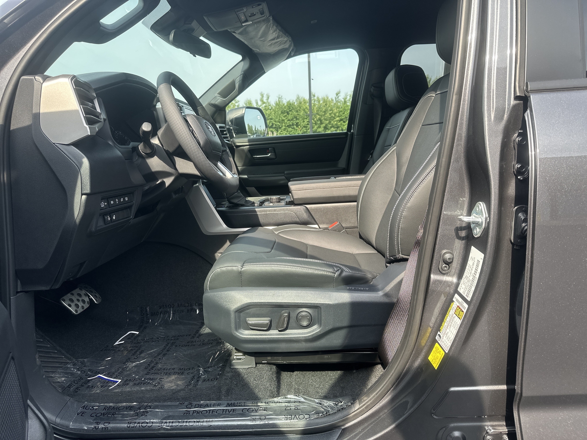 2026 Toyota Tundra SR5 - Photo 15