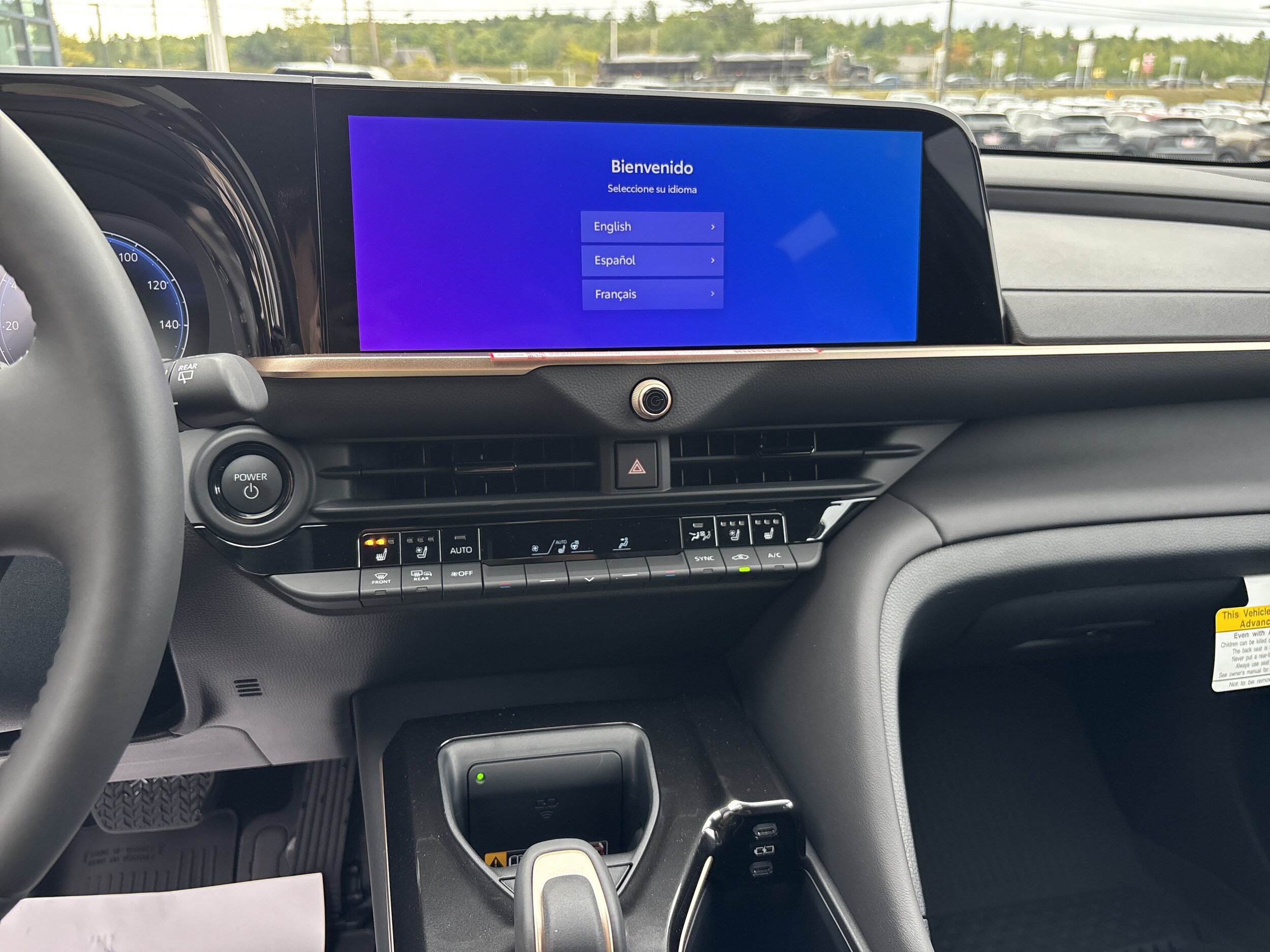 2026 Toyota Crown Signia XLE - Photo 17