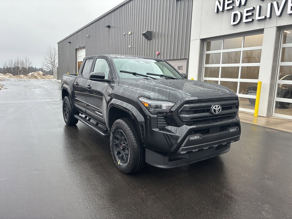 New 2026 Toyota Tacoma SR5 Double Cab 5 Bed AT