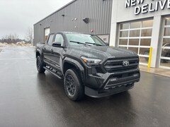 2026 Toyota Tacoma SR5 Double Cab 5 Bed AT