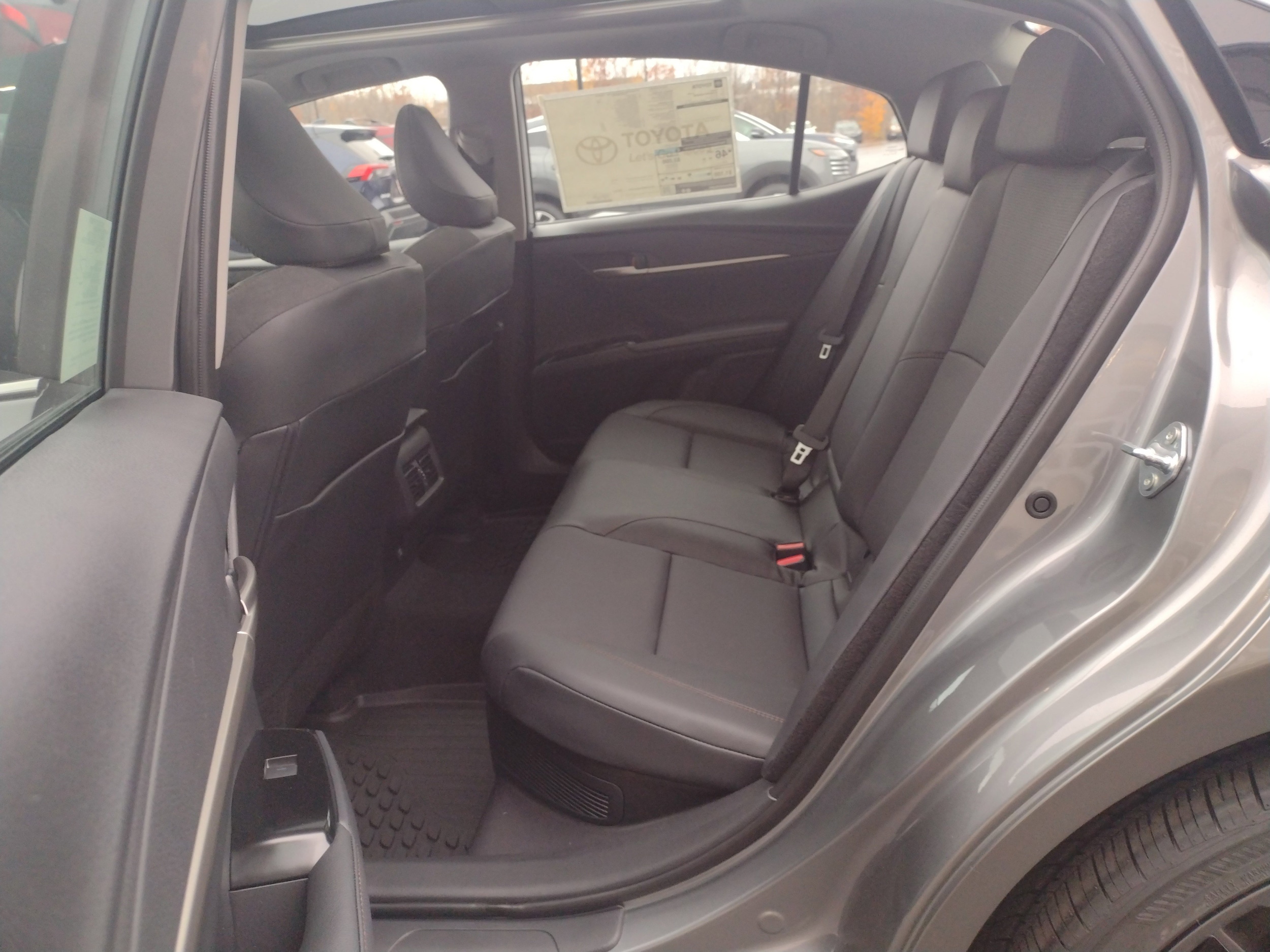 2026 Toyota Camry XLE - Photo 25