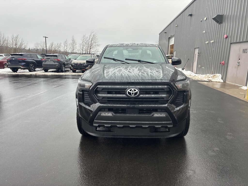 New 2026 Toyota Tacoma SR5 Double Cab 5 Bed AT