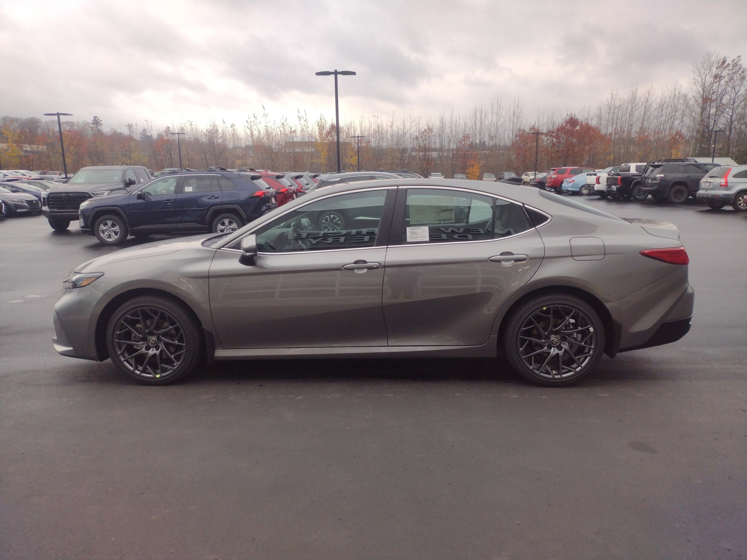 2026 Toyota Camry XLE photo 4