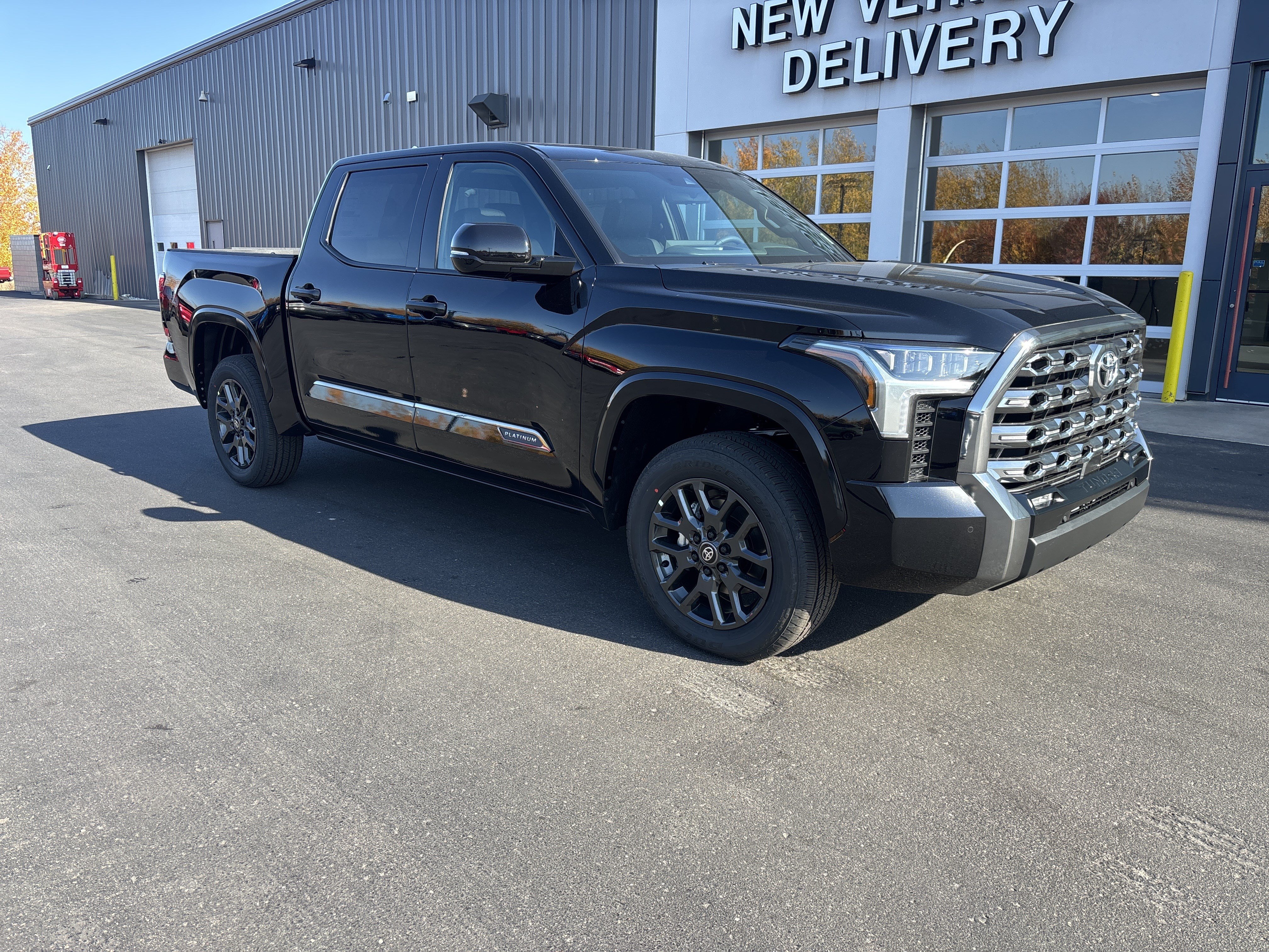 2026 Toyota Tundra Platinum CrewMax 5.5 Bed