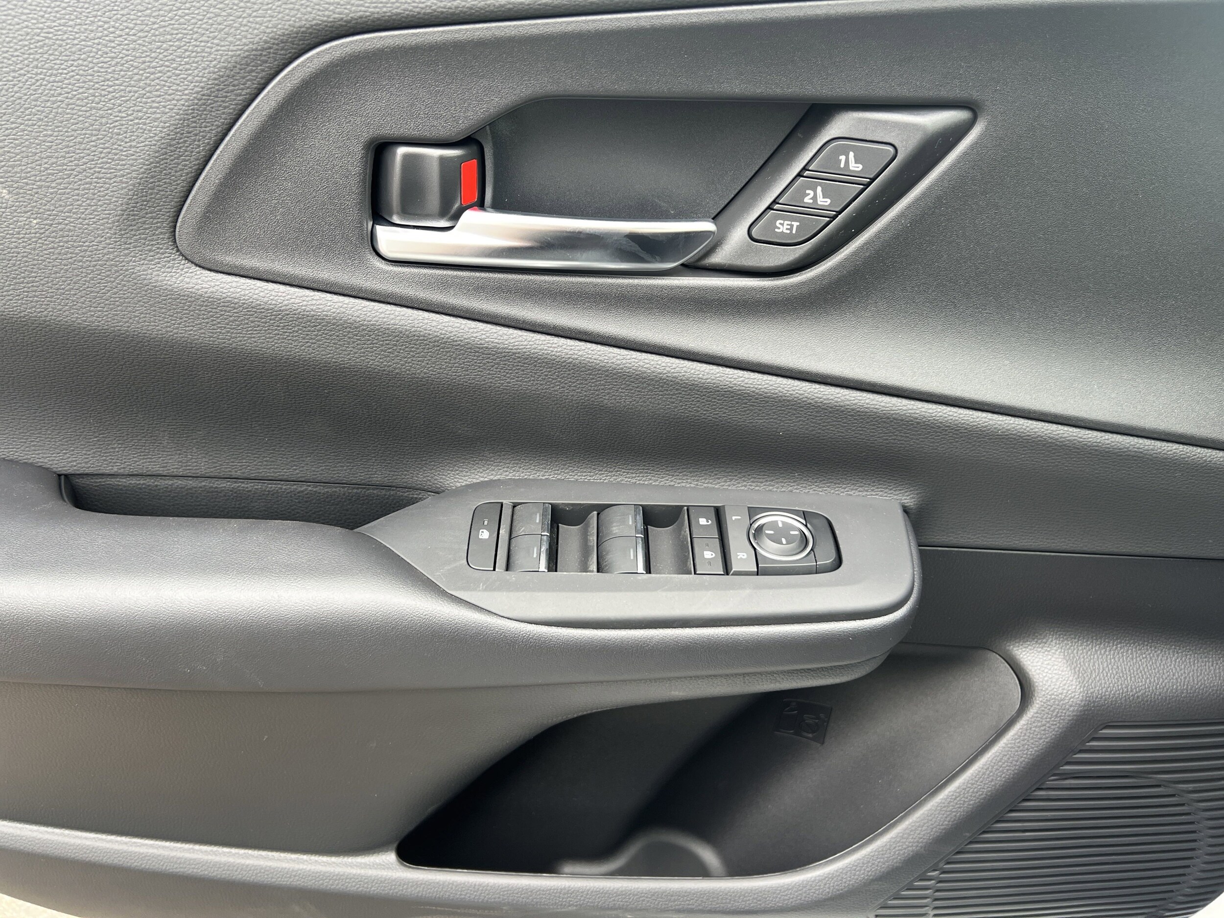 2024 Toyota Prius Prime XSE Premium - Photo 25