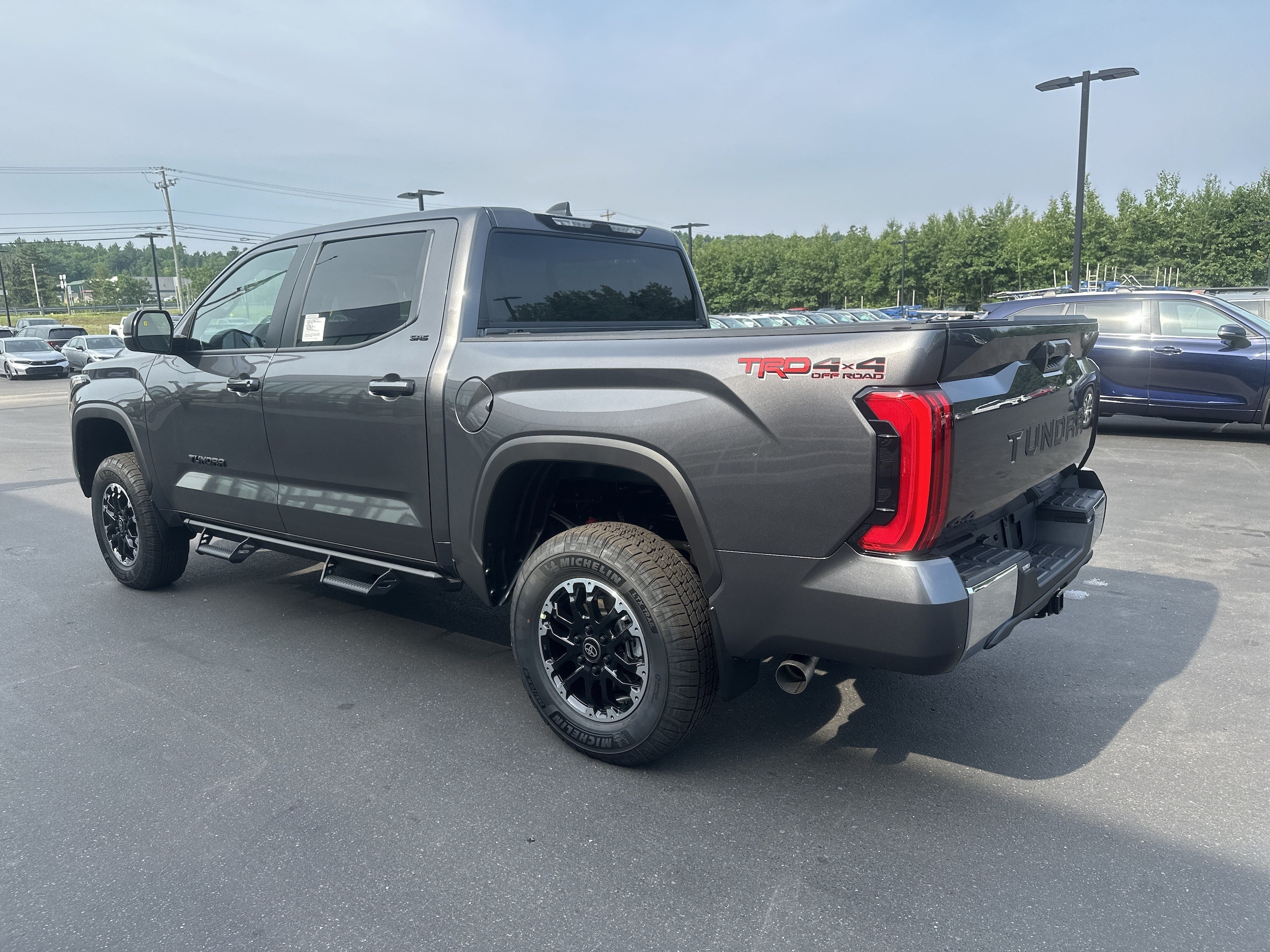 2026 Toyota Tundra SR5 - Photo 6