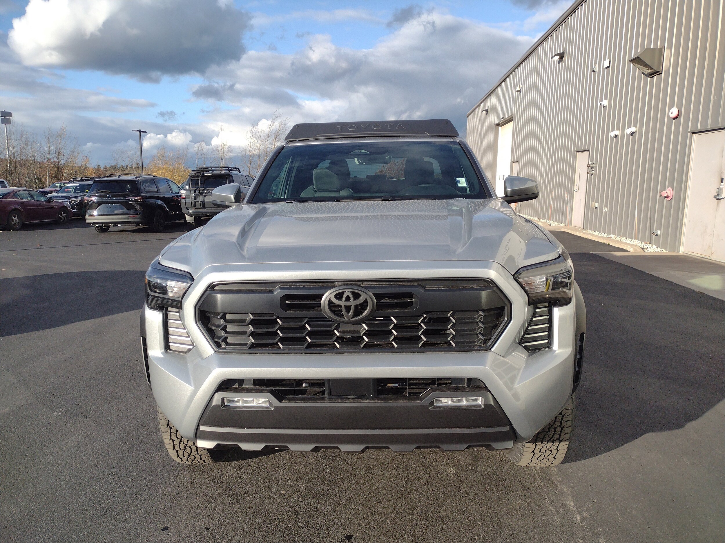 2025 Toyota Tacoma TRD Double Cab photo 2