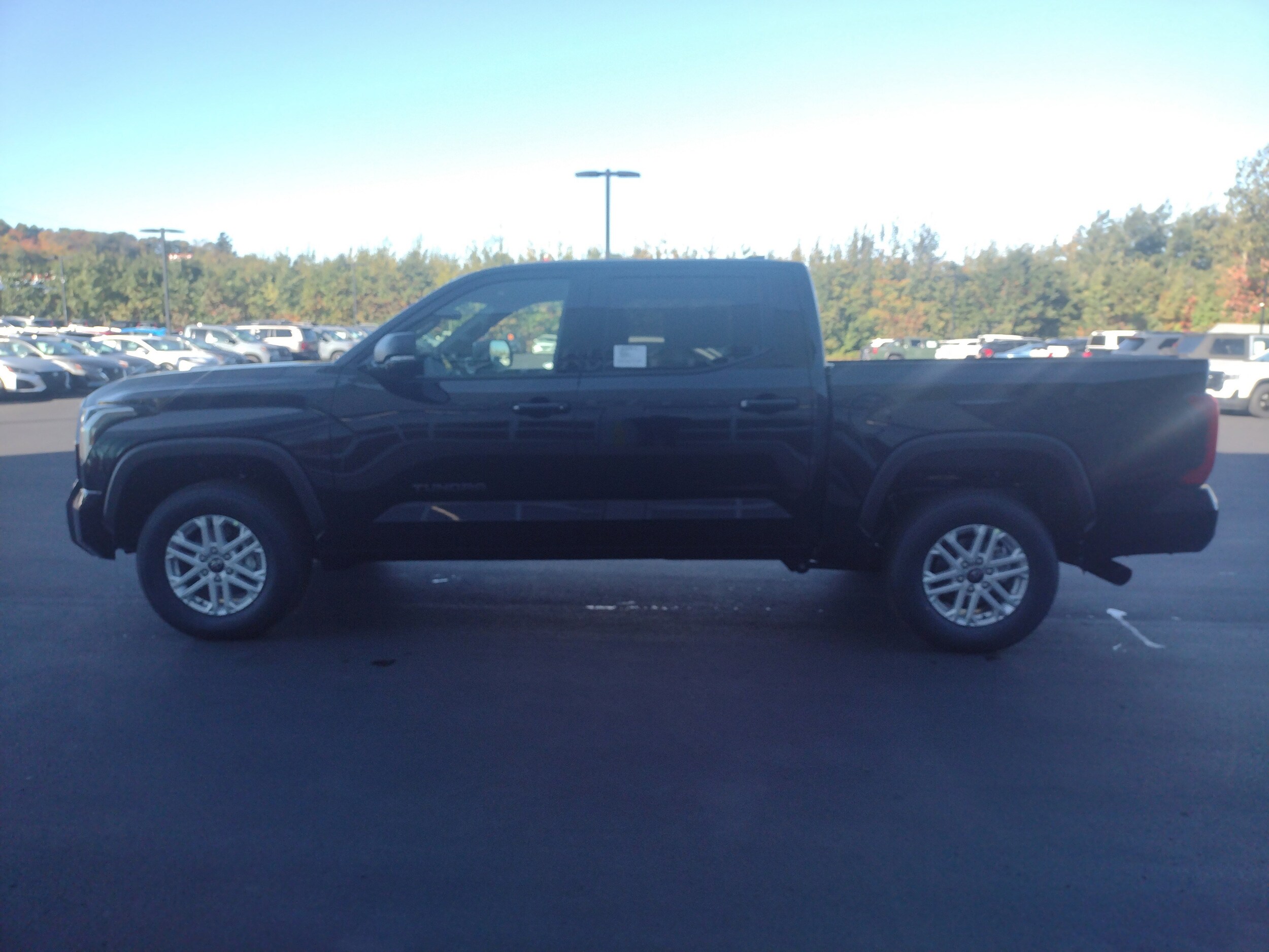 2026 Toyota Tundra SR5 CrewMax photo 3