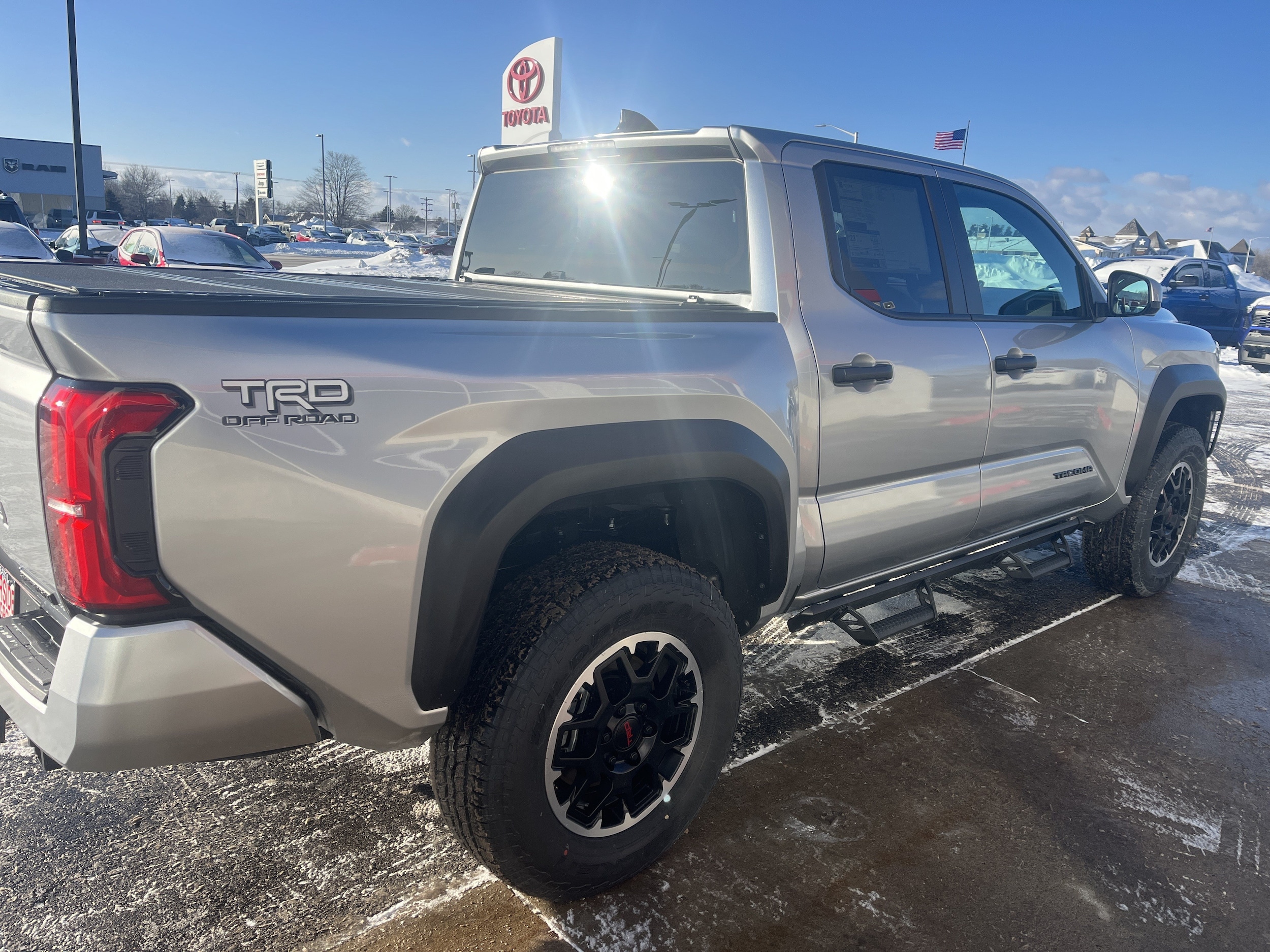 2026 Toyota Tacoma TRD Off Road - Photo 8