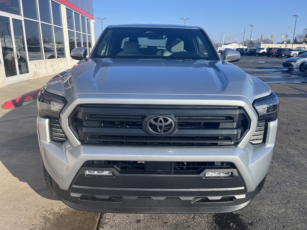 New 2026 Toyota Tacoma SR5 Double Cab 5 Bed AT