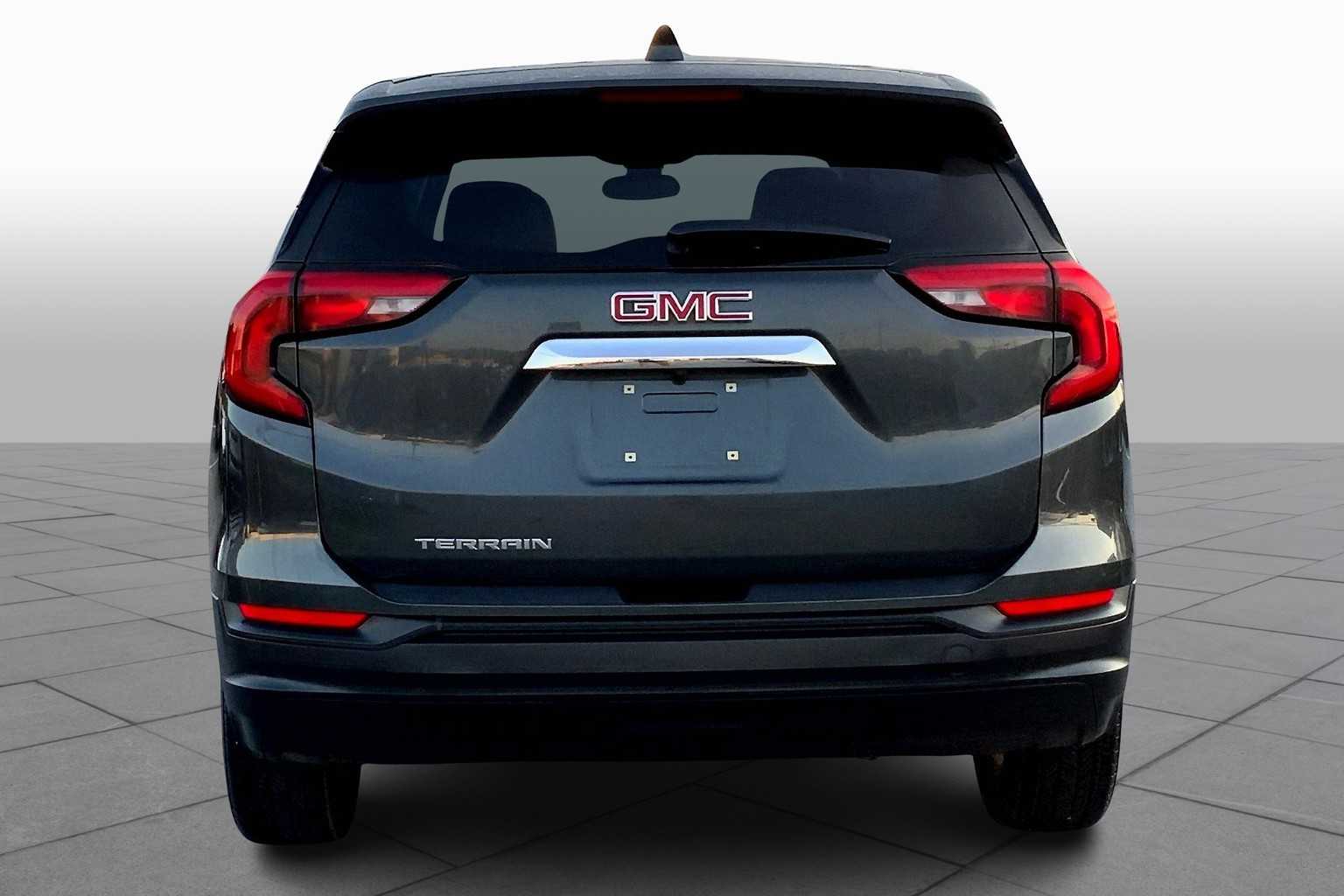 2020 Gmc Terrain SLE photo 3