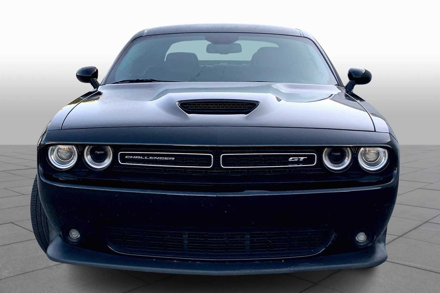 2022 Dodge Challenger GT photo 2