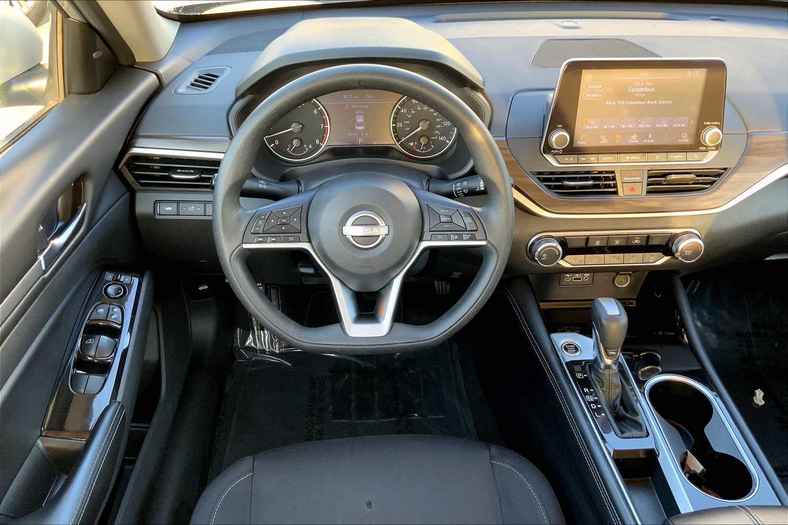 2023 Nissan Altima 2.5 SV photo 4