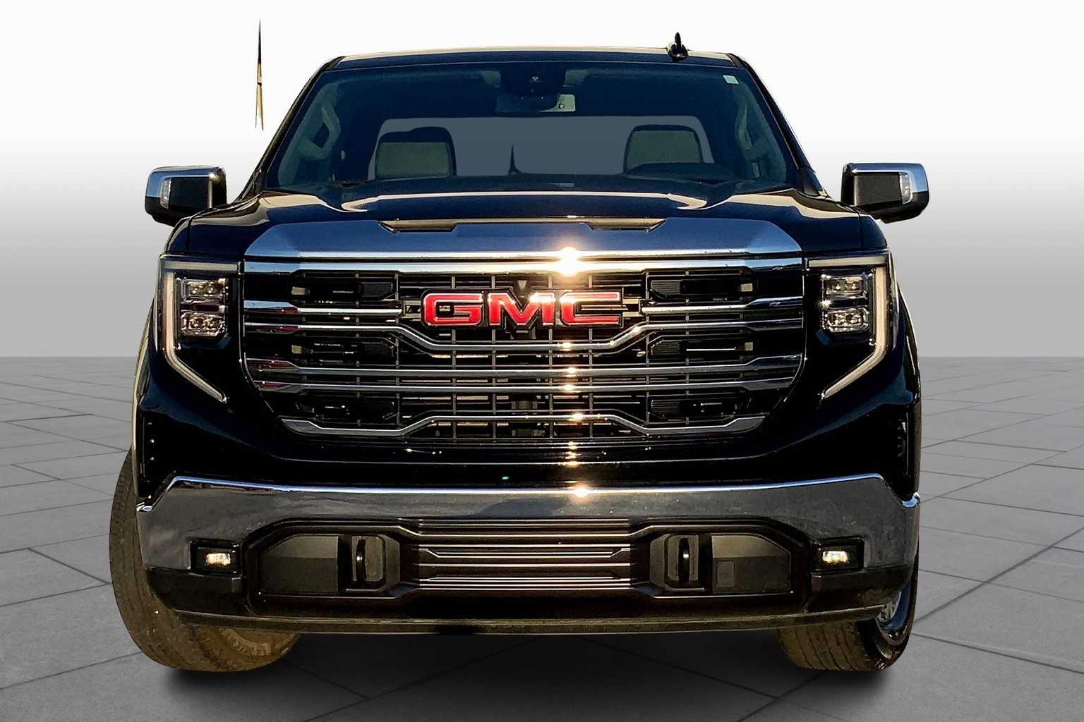 2024 Gmc Sierra 1500 SLT photo 2