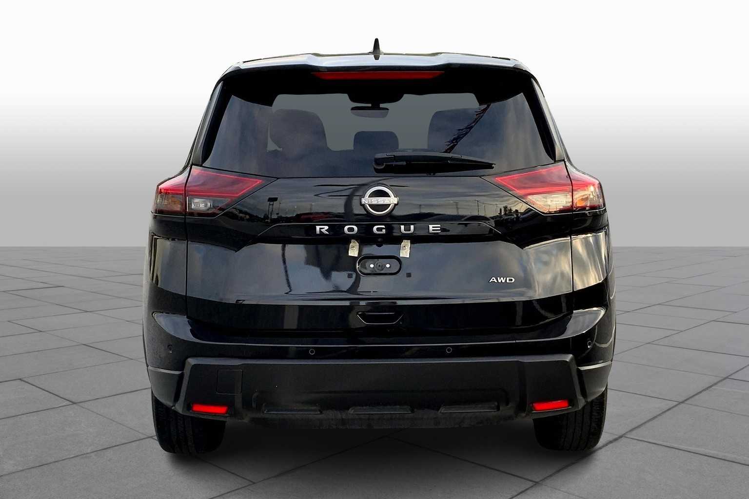 2024 Nissan Rogue S photo 2