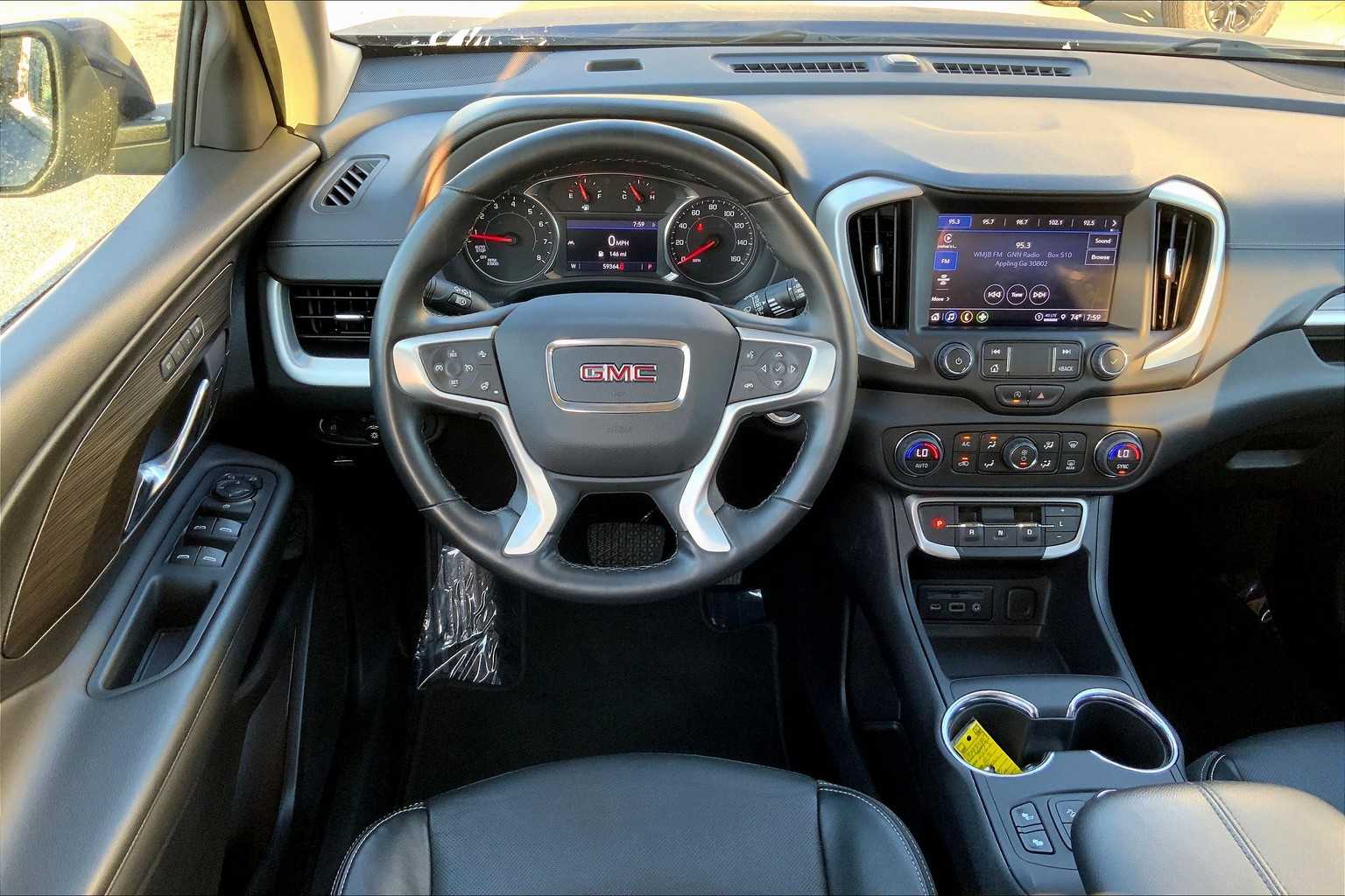 2023 Gmc Terrain SLT photo 2