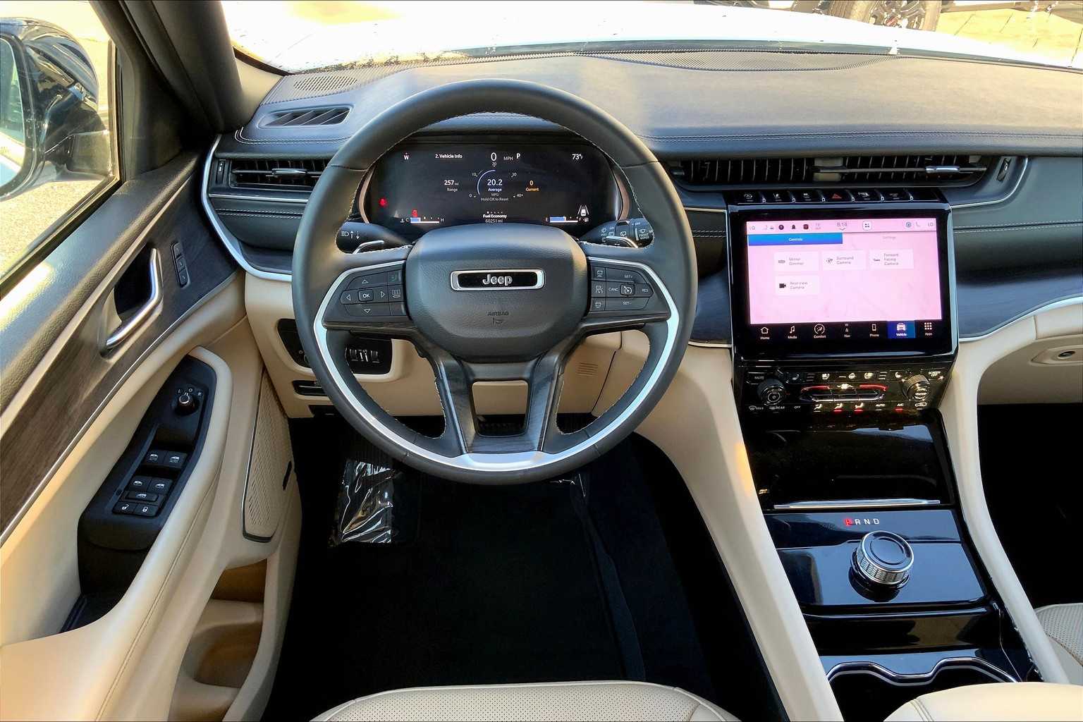 2023 Jeep Grand Cherokee Limited photo 4