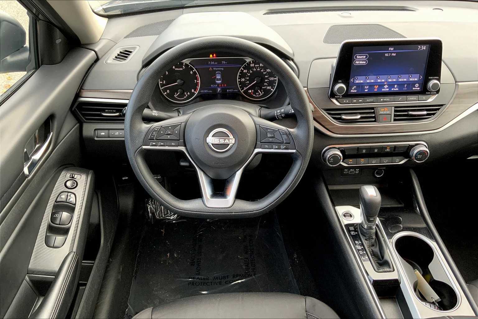 2024 Nissan Altima 2.5 SV photo 4
