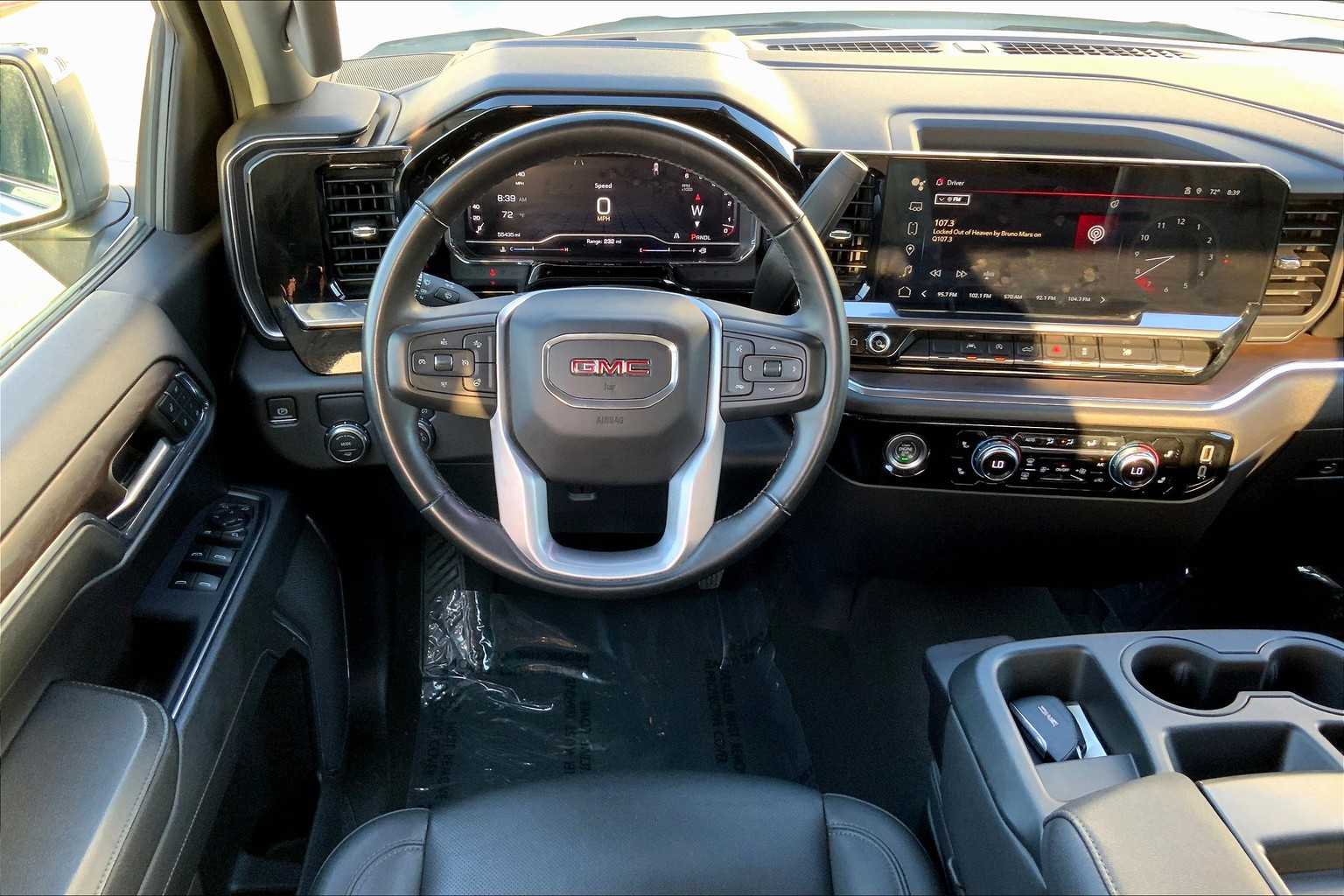 2024 Gmc Sierra 1500 SLT photo 4