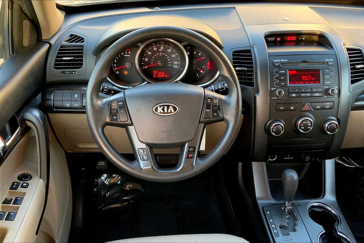 2013 Kia Sorento LX photo 4
