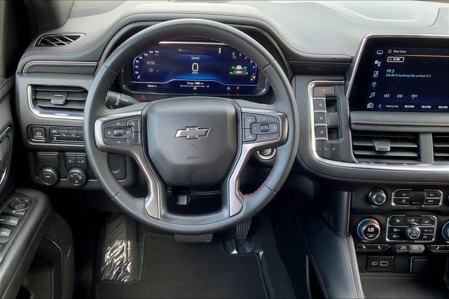 2024 Chevrolet Suburban RST photo 4