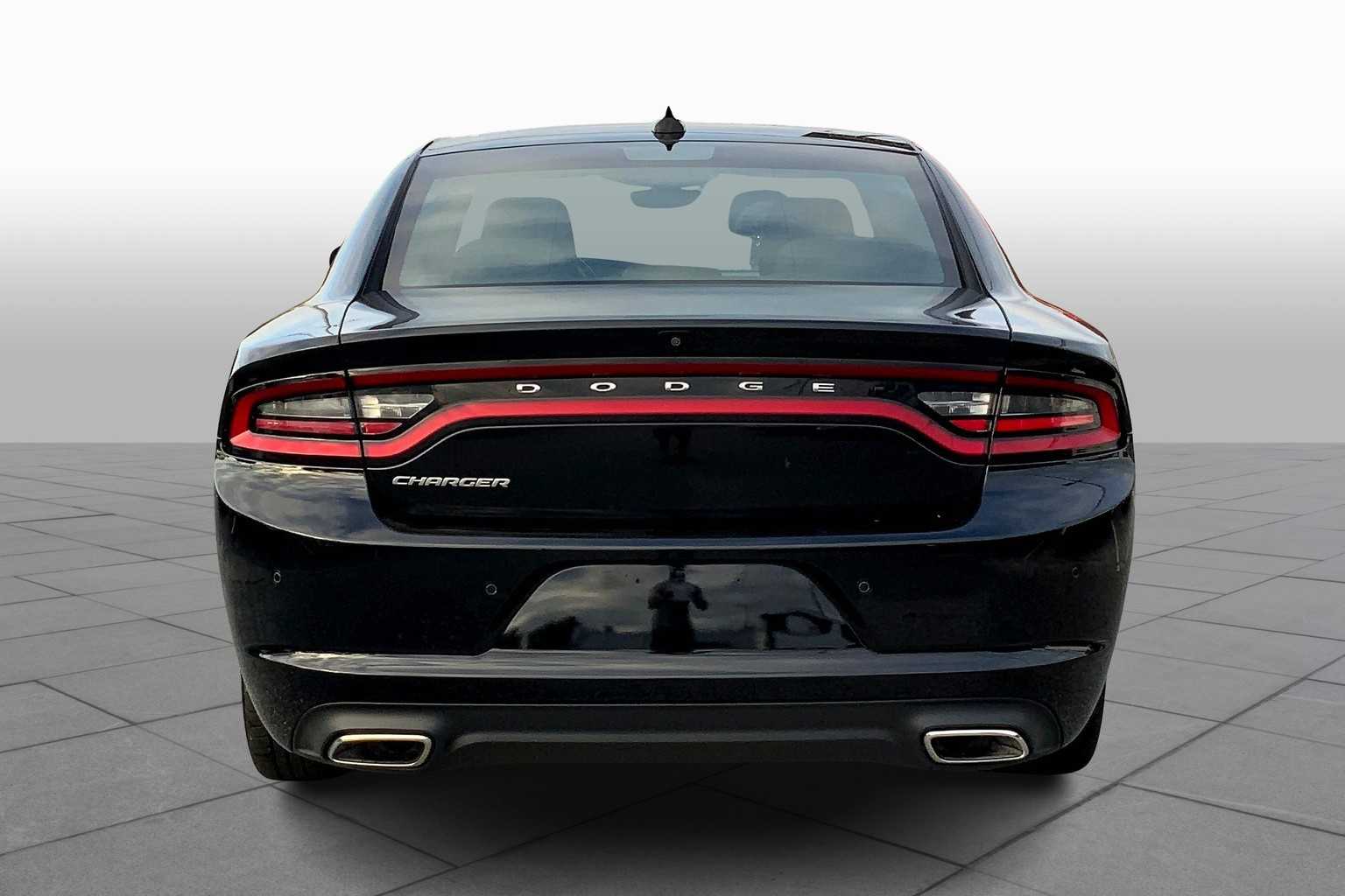 2023 Dodge Charger SXT photo 3