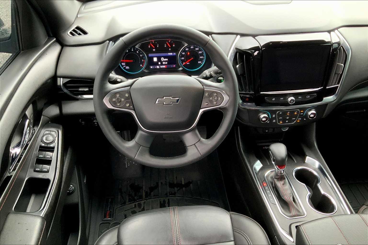 2023 Chevrolet Traverse RS photo 3