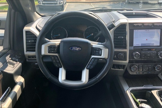 2020 Ford F-350 Lariat photo 3