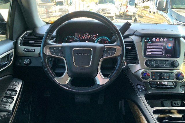 2018 Gmc Yukon Denali photo 3