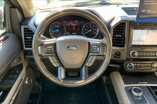 2019 Ford Expedition MAX Limited photo 3