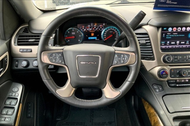 2017 Gmc Yukon XL Denali photo 3