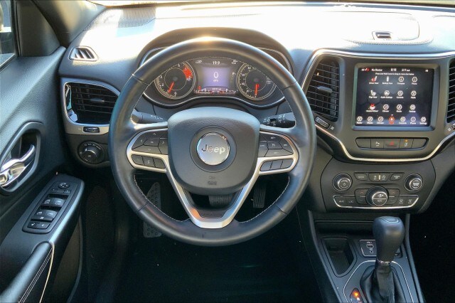 2021 Jeep Cherokee Latitude Lux photo 3