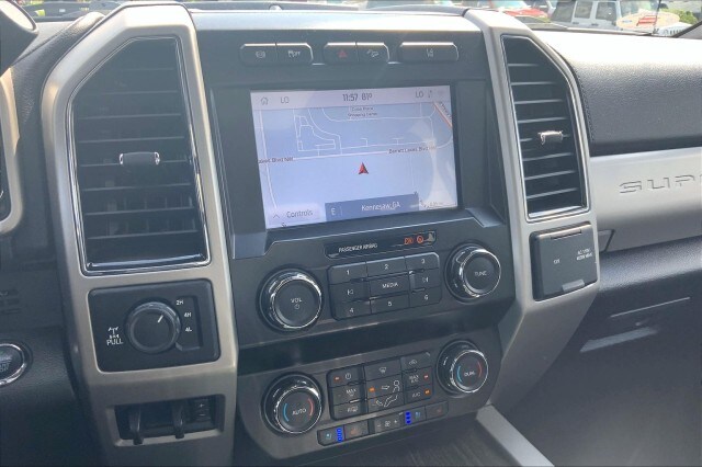 2020 Ford F-350 Lariat photo 4