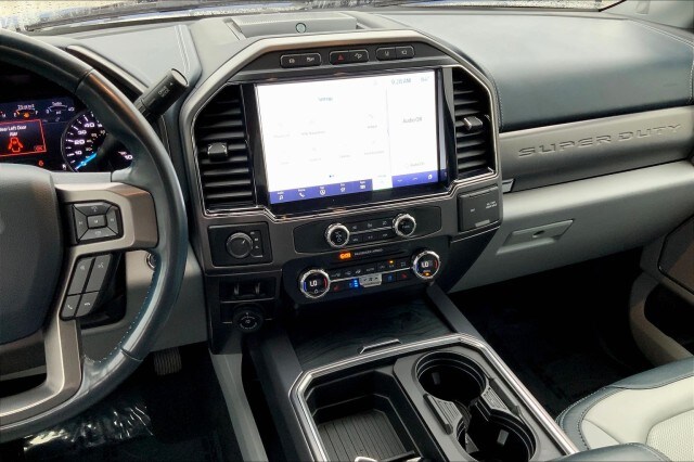 2022 Ford F-450 Limited photo 4