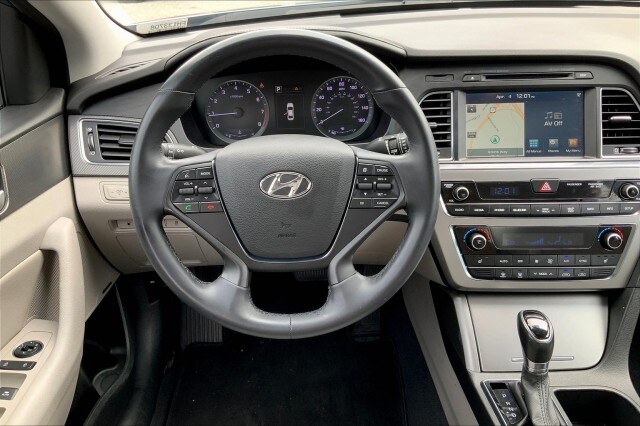 2015 Hyundai Sonata Sport photo 3